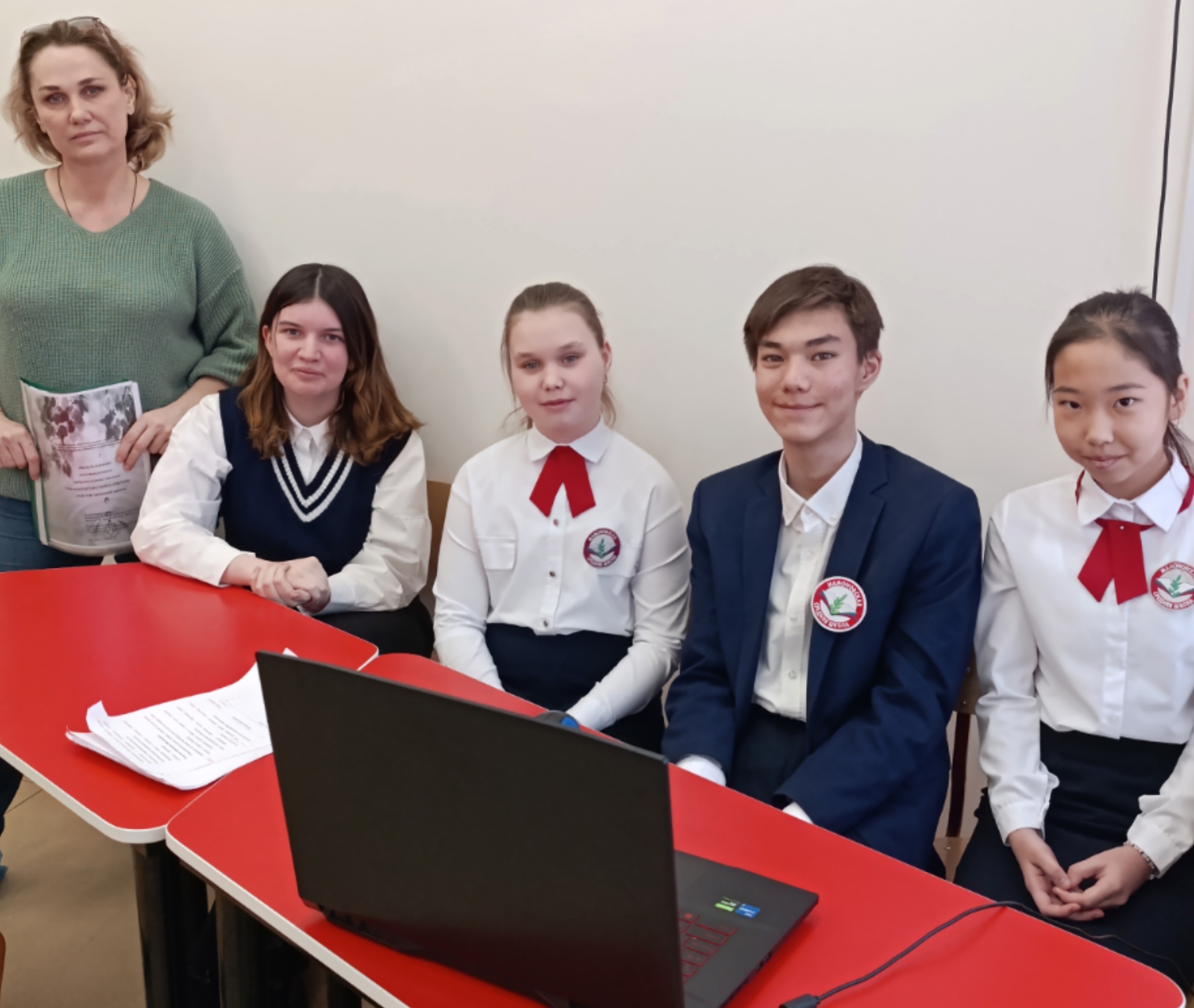 Мы работаем с нейросетью!.